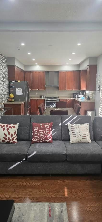 1202 Costigen Road, Milton, ON, L9T 6N8 - 5