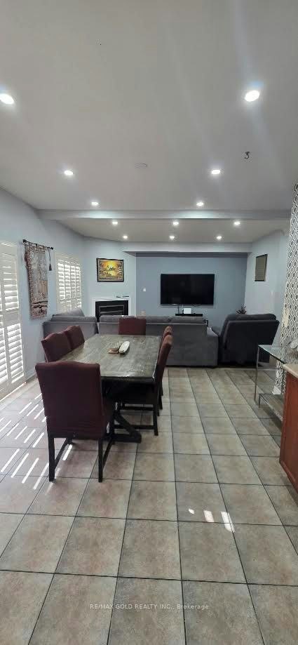 1202 Costigen Road, Milton, ON, L9T 6N8 - 4