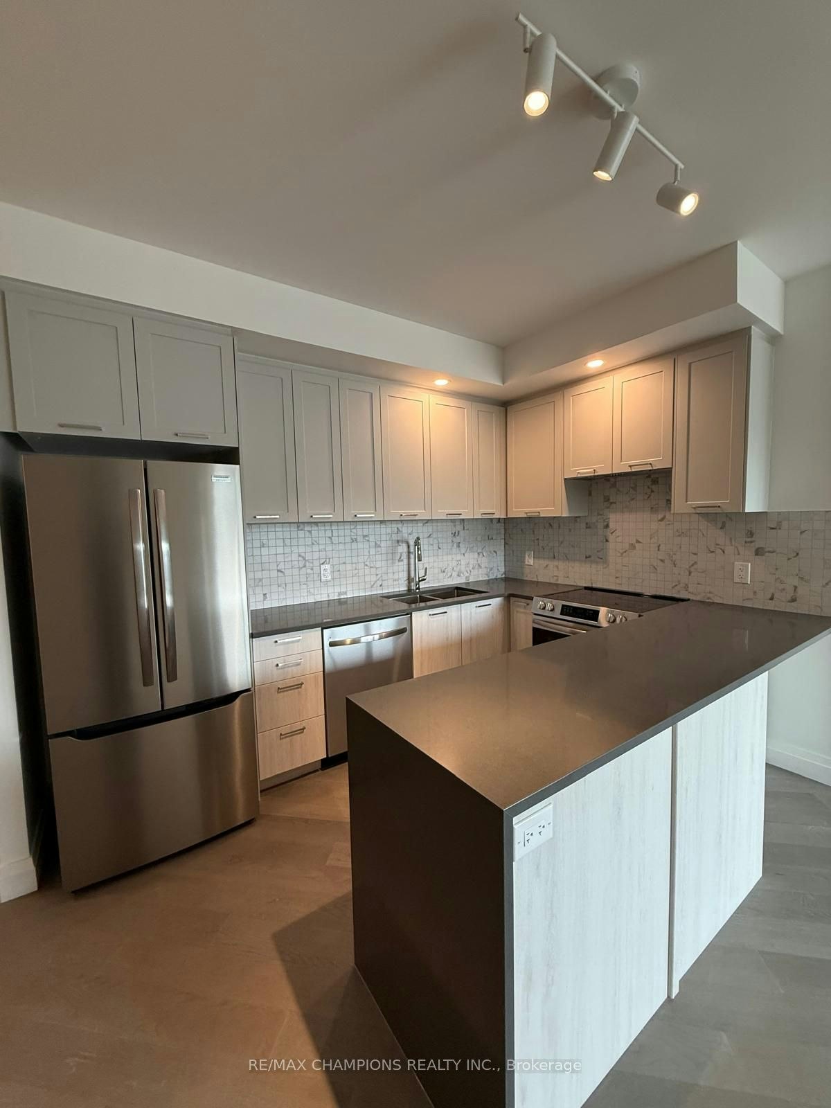 401-26 Mill Street, Halton Hills, ON, L7G 0P9 - 9