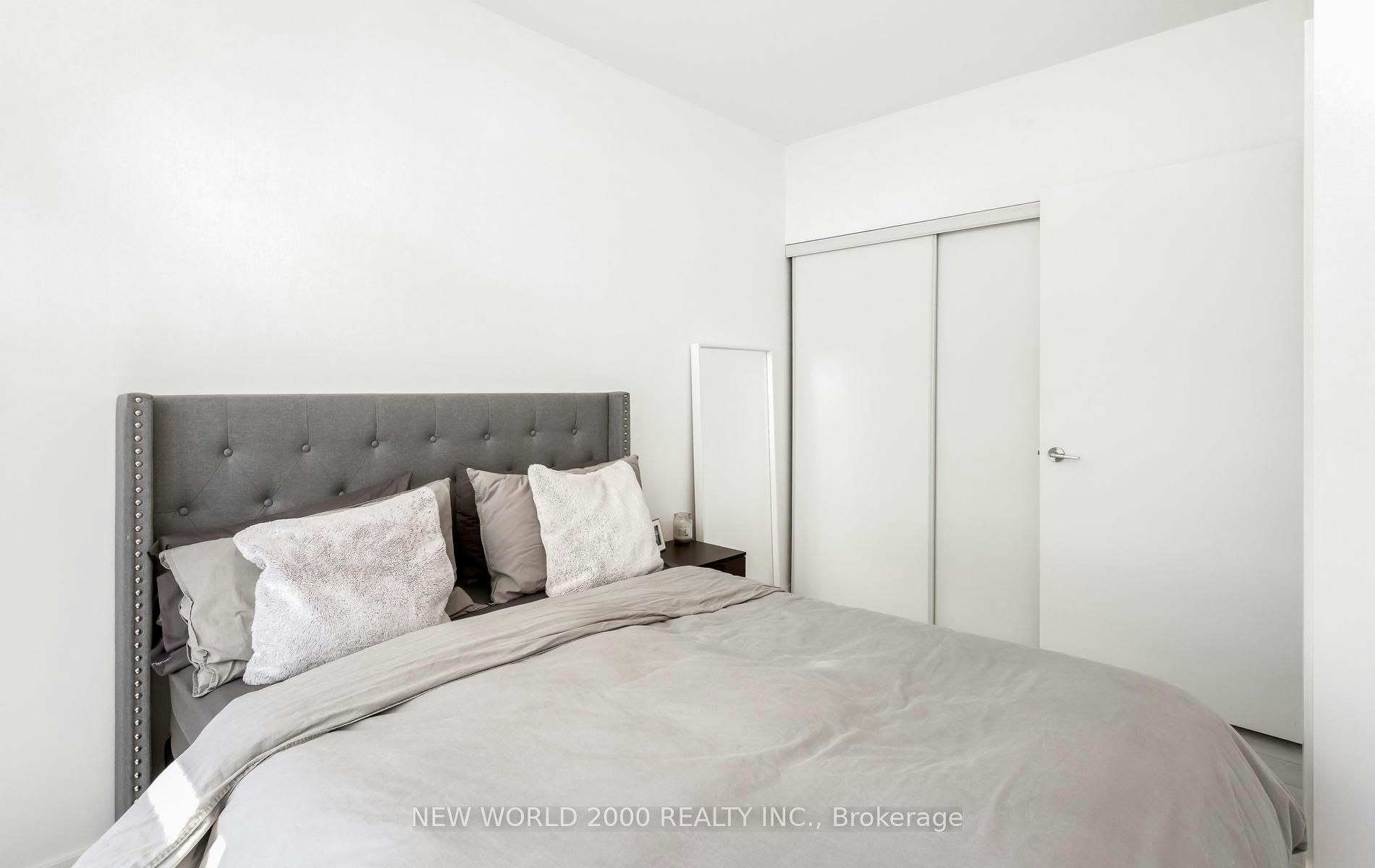 1902-105 The Queens Way, Toronto, ON, M6S 5B5 - 44