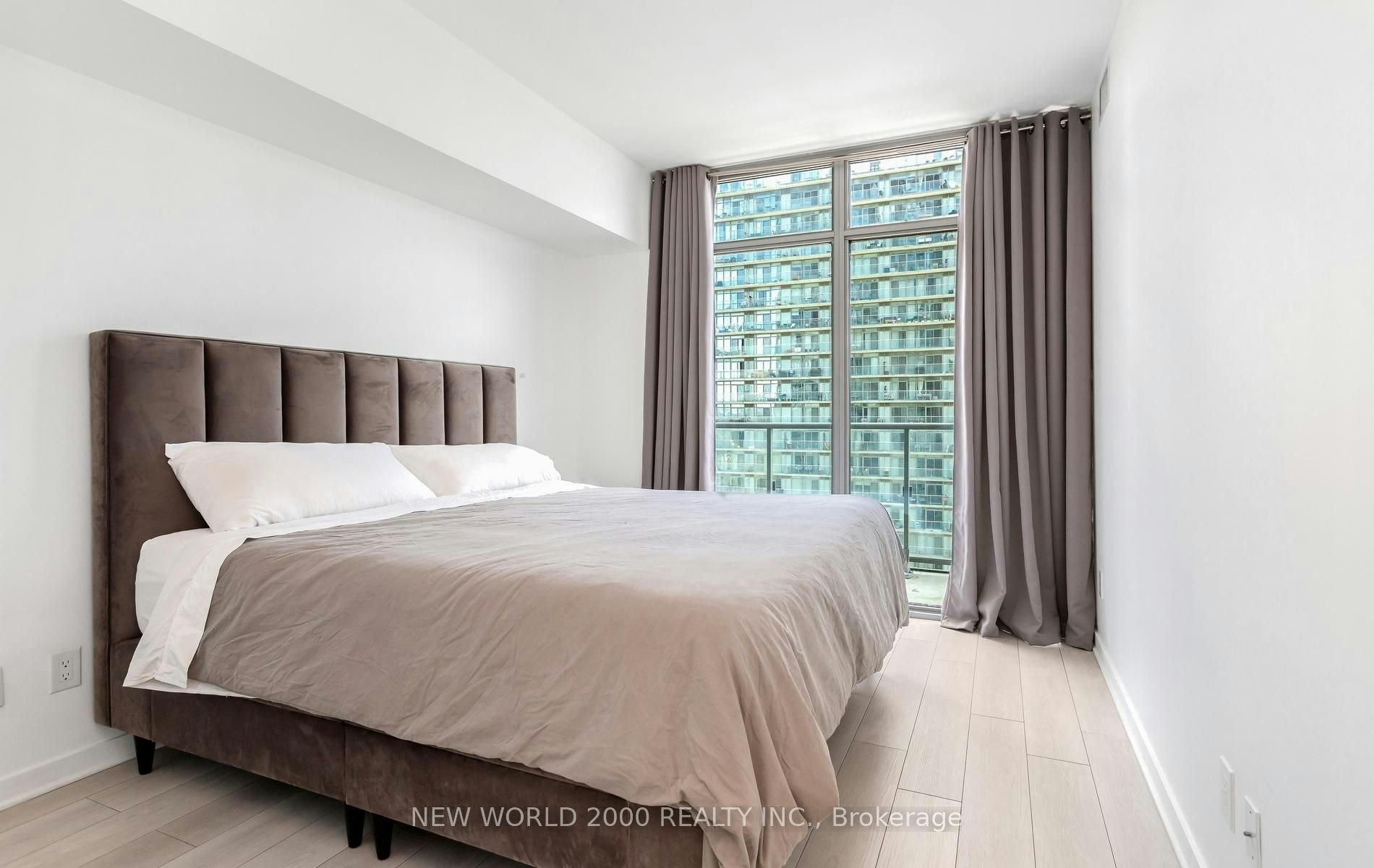 1902-105 The Queens Way, Toronto, ON, M6S 5B5 - 35