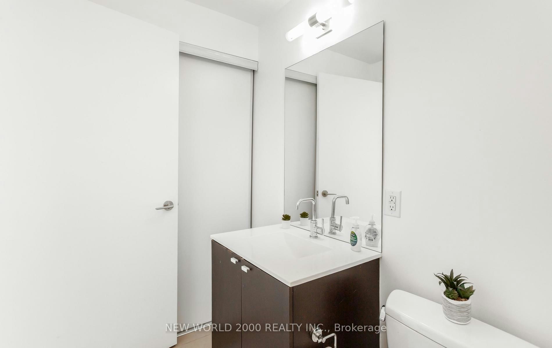 1902-105 The Queens Way, Toronto, ON, M6S 5B5 - 47