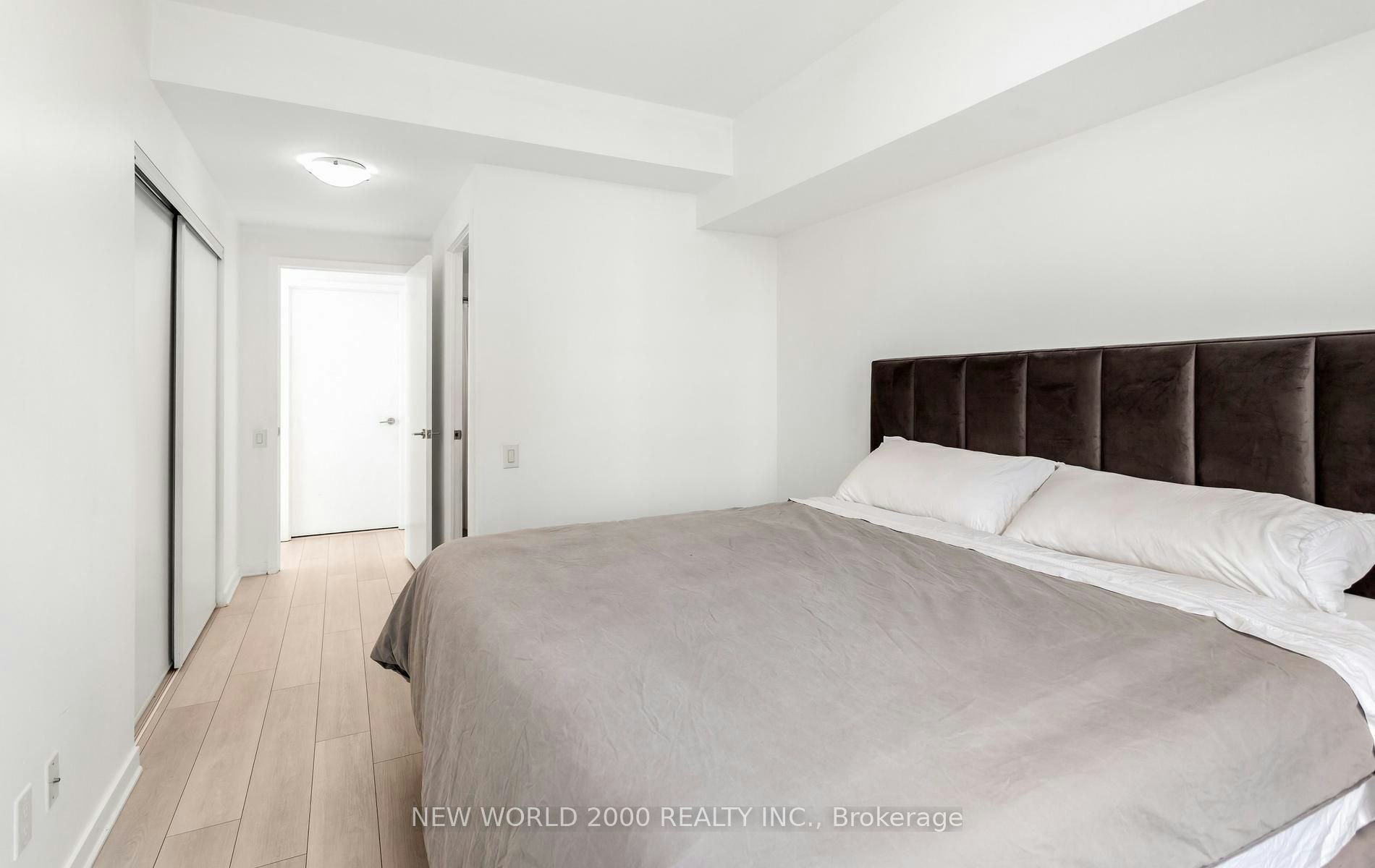 1902-105 The Queens Way, Toronto, ON, M6S 5B5 - 37