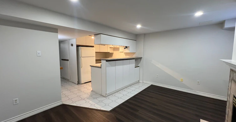 199 Sunforest Drive, Brampton, ON, L6Z 4S7 - 7