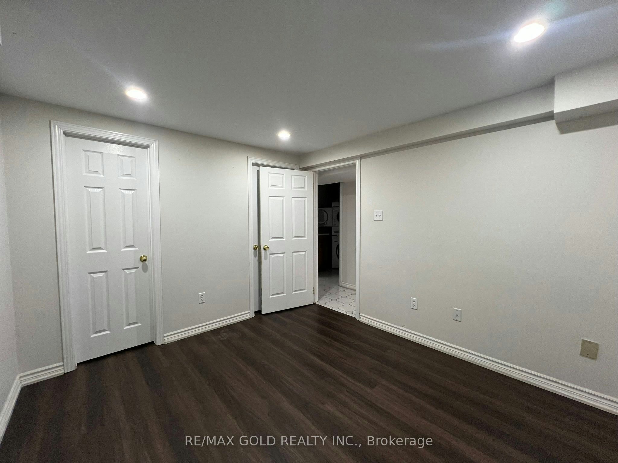 199 Sunforest Drive, Brampton, ON, L6Z 4S7 - 6