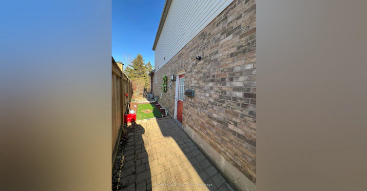 199 Sunforest Drive, Brampton, ON, L6Z 4S7 - 2