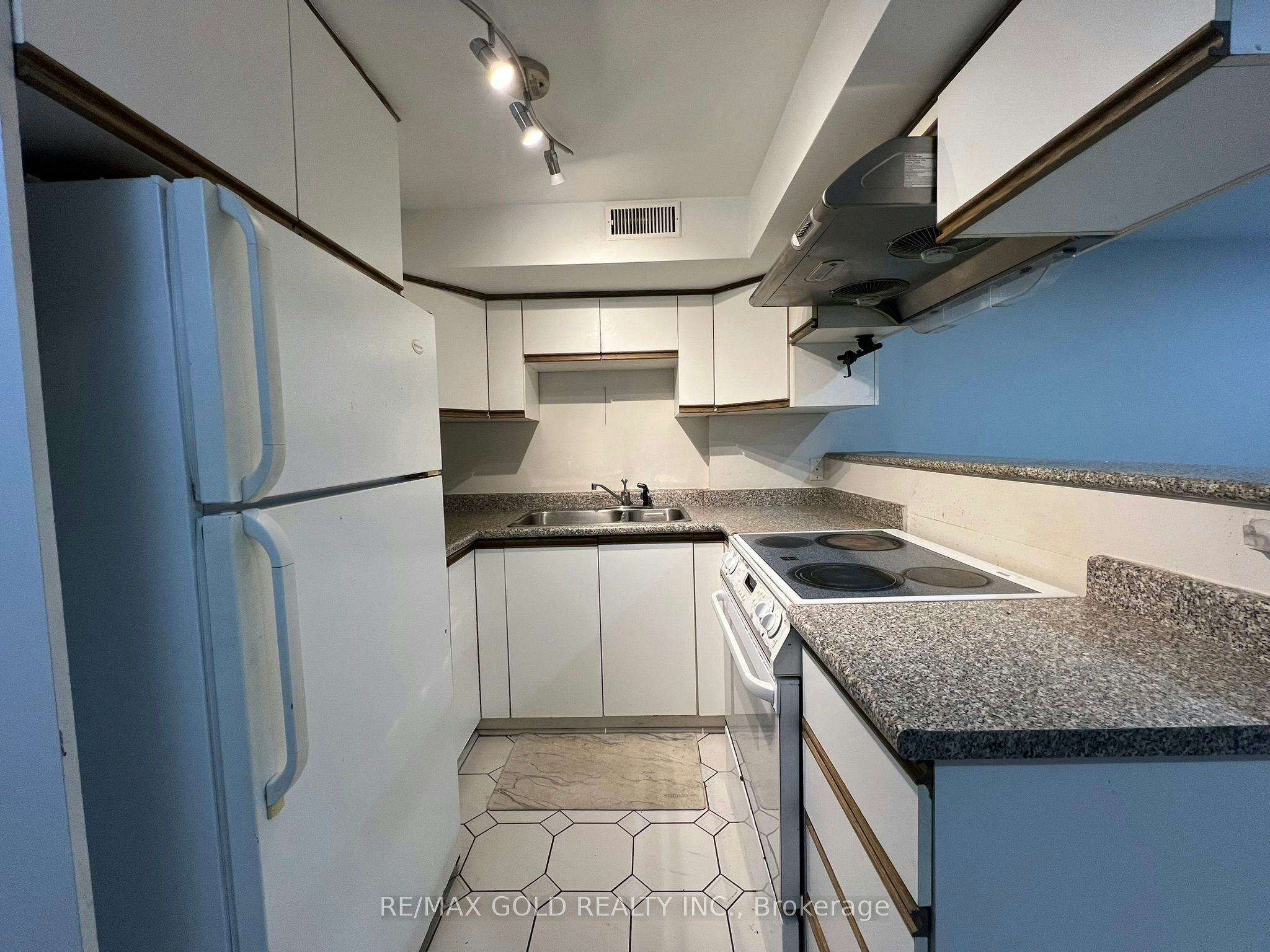 199 Sunforest Drive, Brampton, ON, L6Z 4S7 - 17