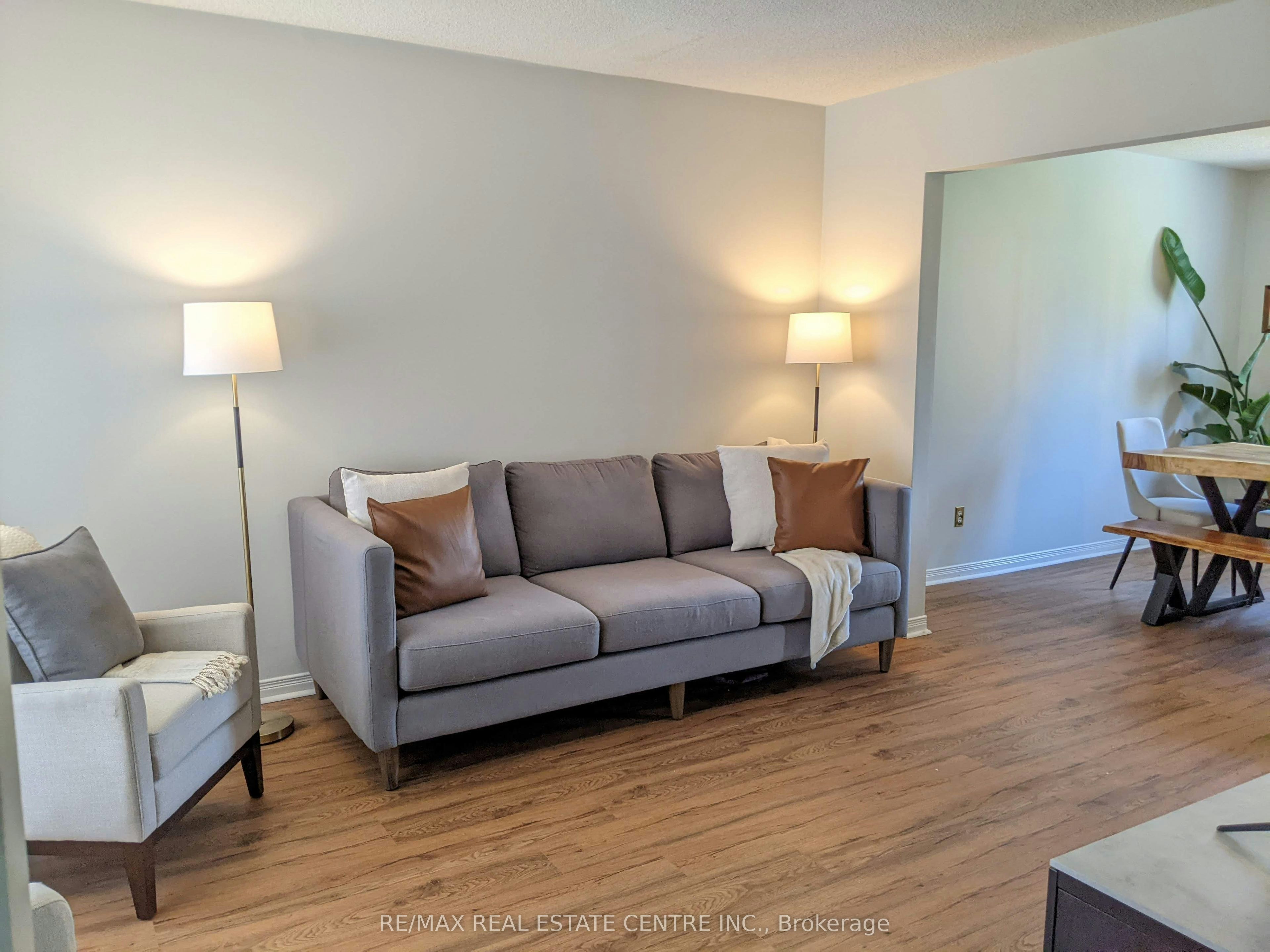 52 Merganser Crescent, Brampton, ON, L6W 4G1 - 3