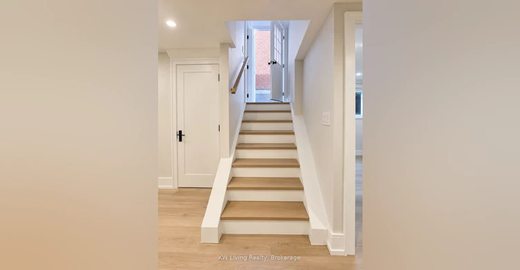 4361 Violet Road, Mississauga, ON, L5V 1J8 - 3