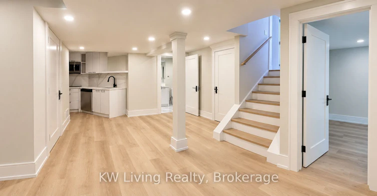 4361 Violet Road, Mississauga, ON, L5V 1J8 - 5