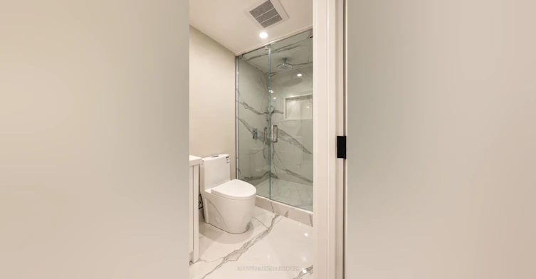 4361 Violet Road, Mississauga, ON, L5V 1J8 - 9
