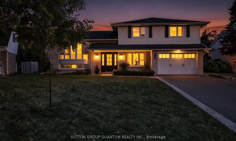 368 Aurora Crescent