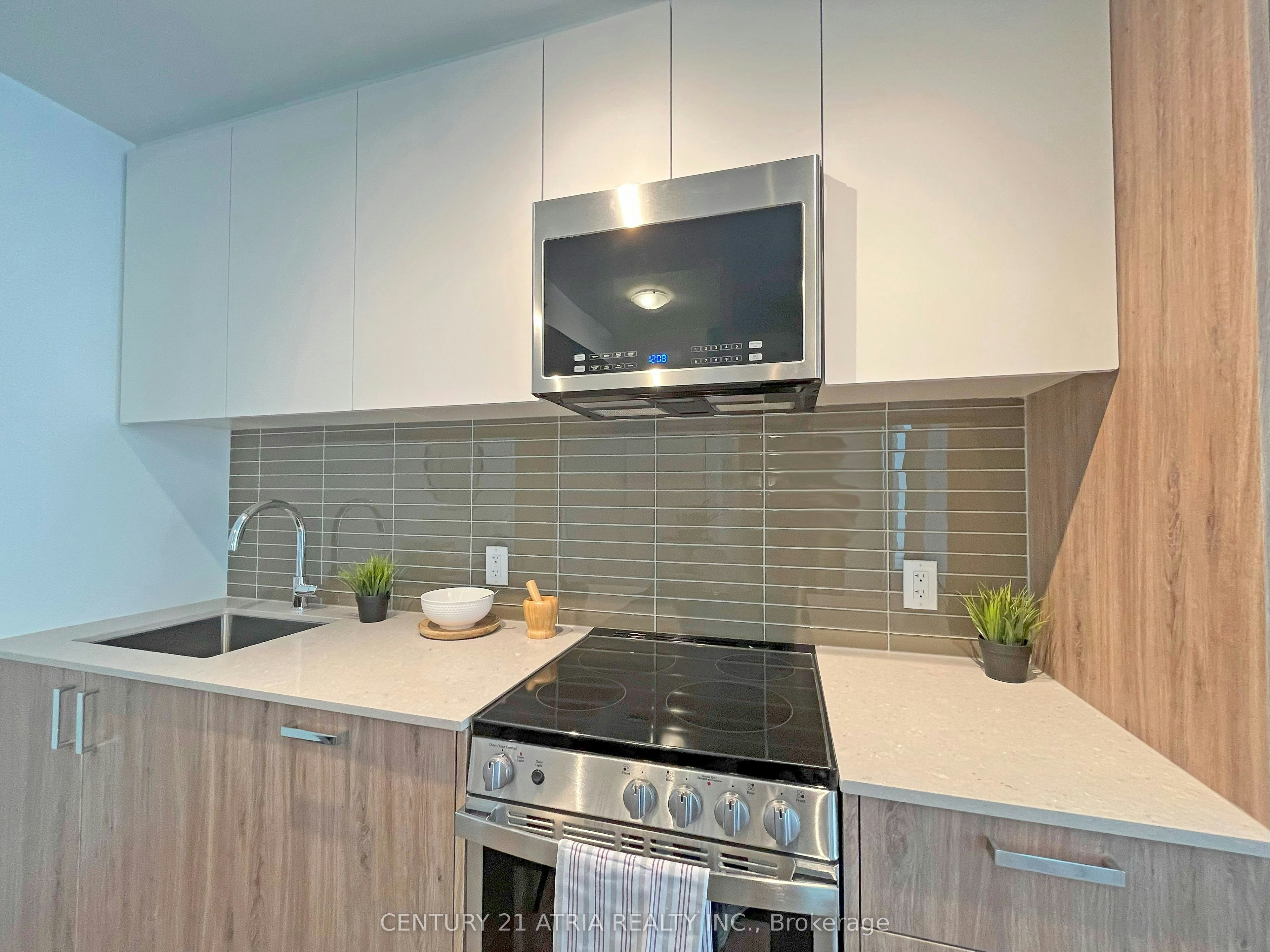 527-1787 St.Clair Avenue W, Toronto, ON, M6N 0B7 - 3