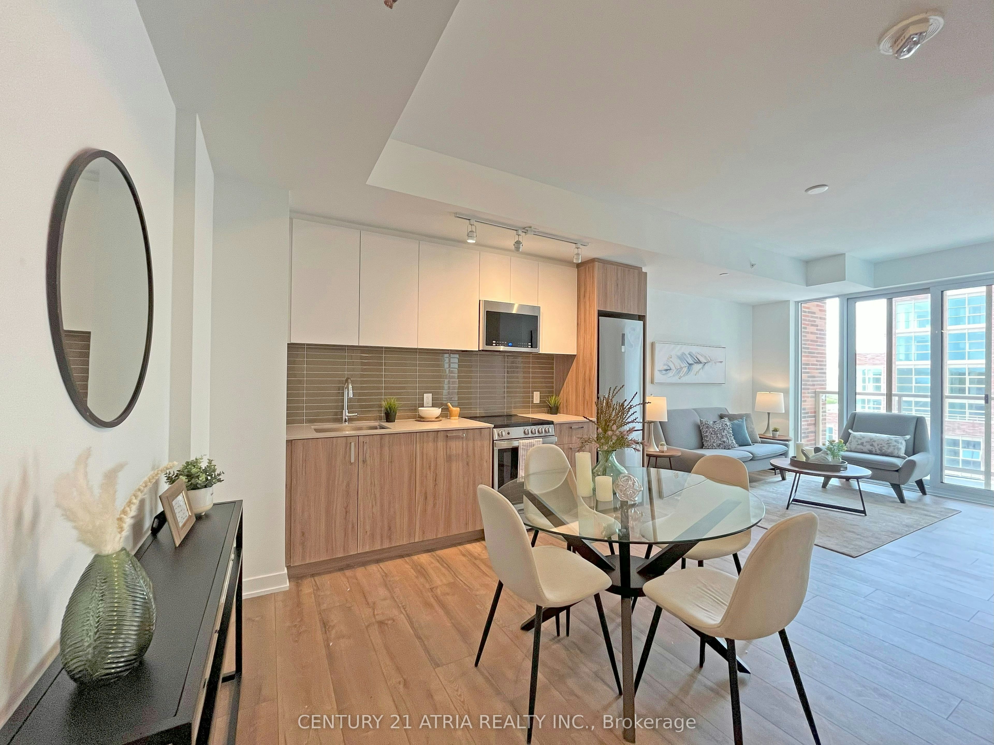 527-1787 St.Clair Avenue W, Toronto, ON, M6N 0B7