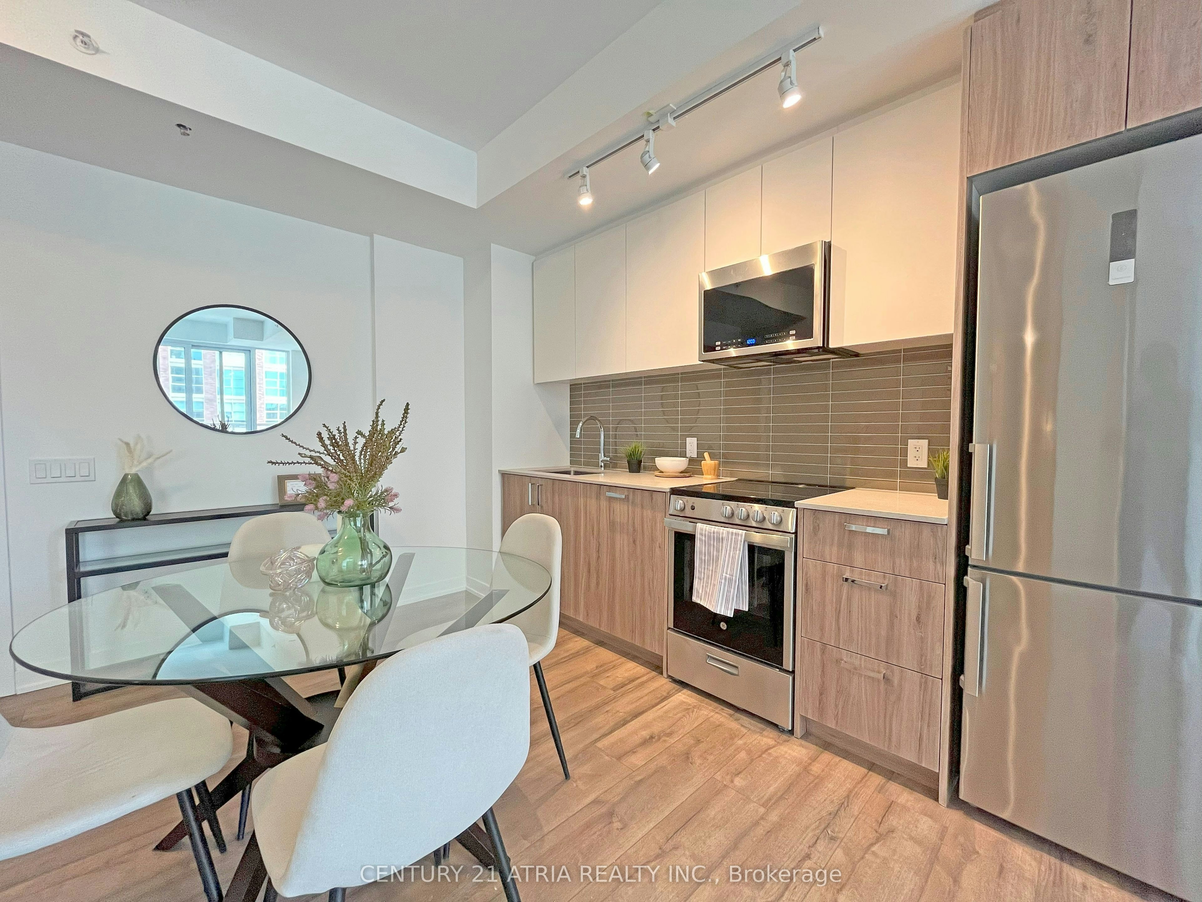 527-1787 St.Clair Avenue W, Toronto, ON, M6N 0B7 - 4