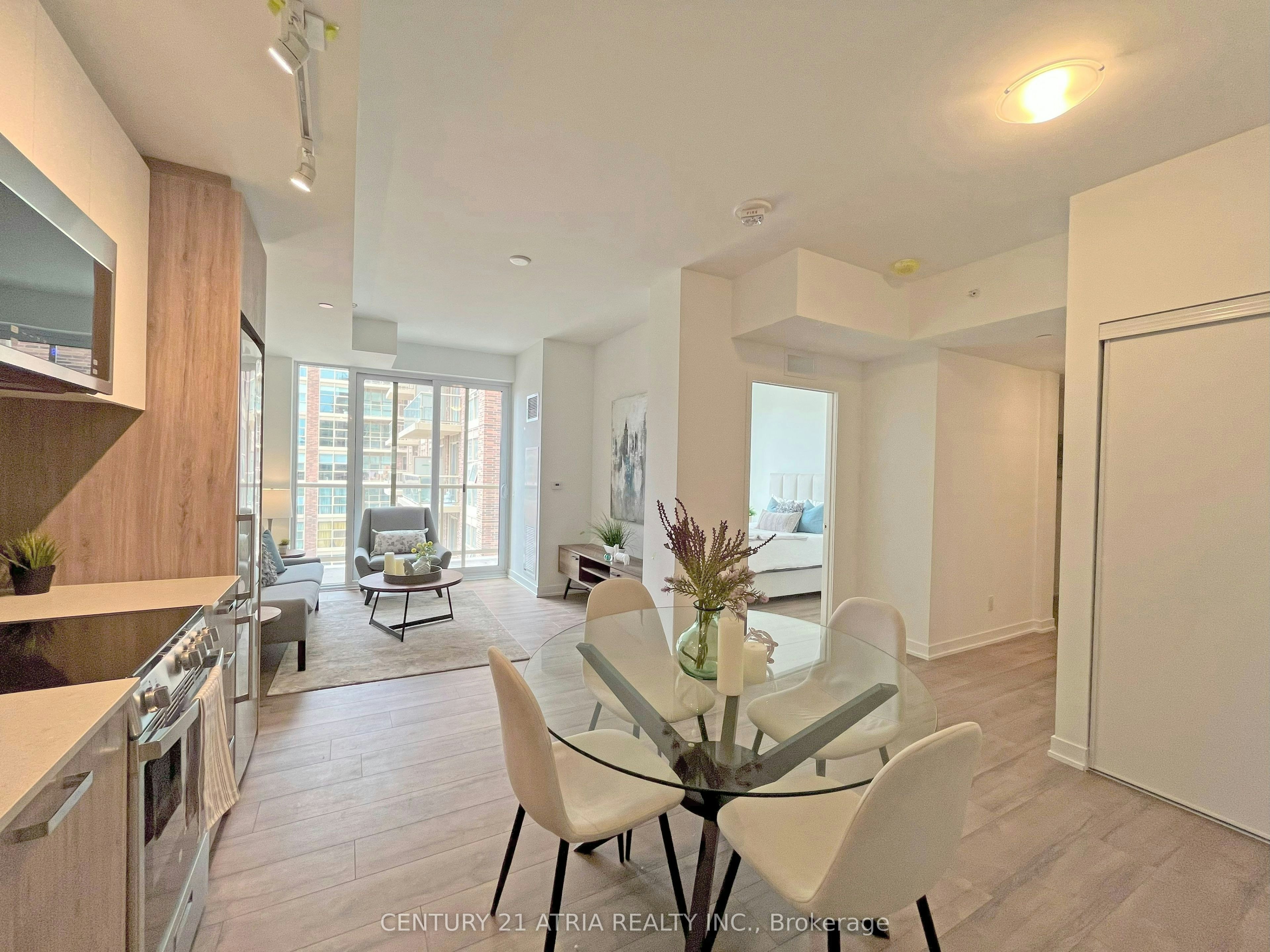 527-1787 St.Clair Avenue W, Toronto, ON, M6N 0B7 - 2