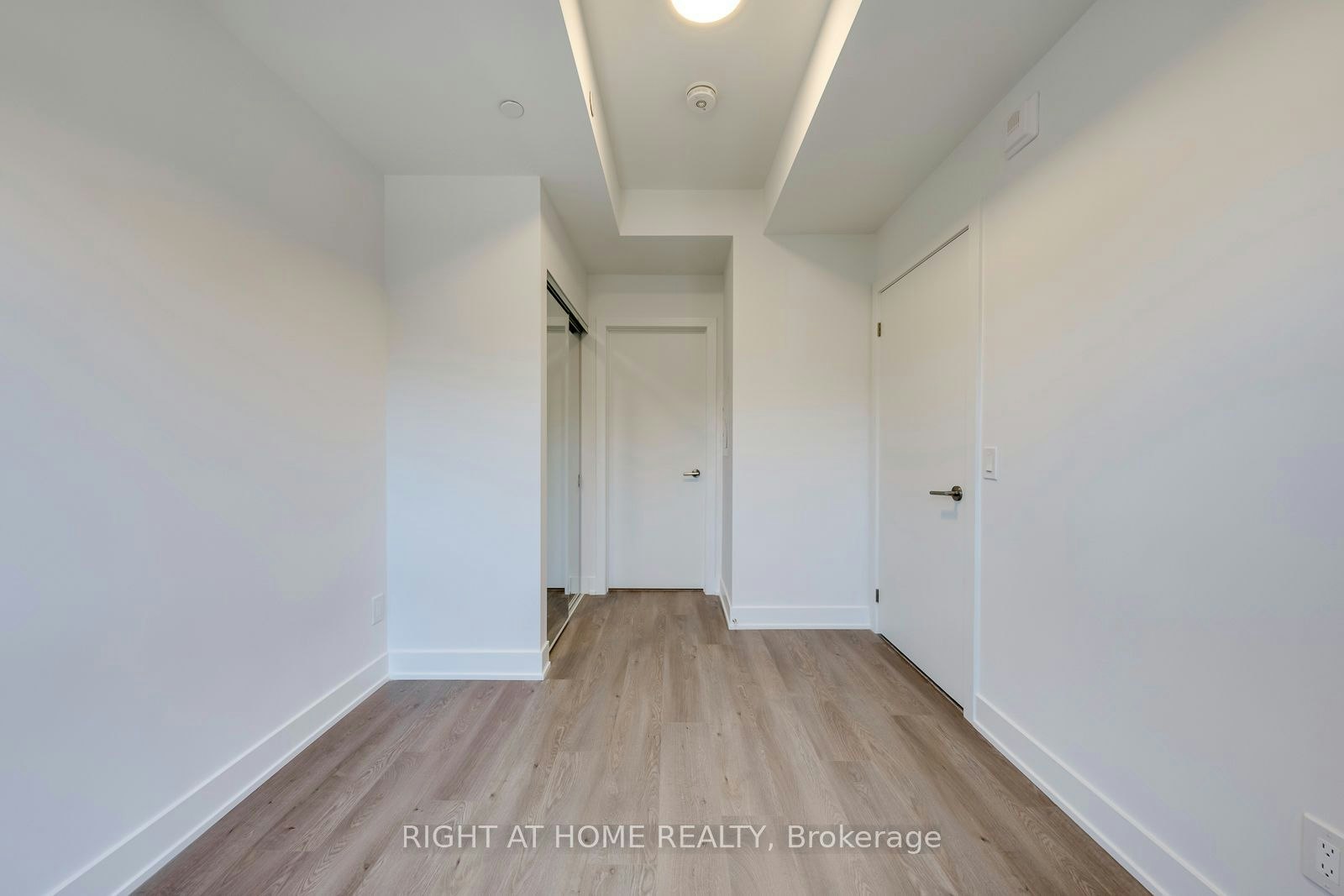 221-3008 William Cutmore Boulevard, Oakville, ON, L6H 8E7 - 17
