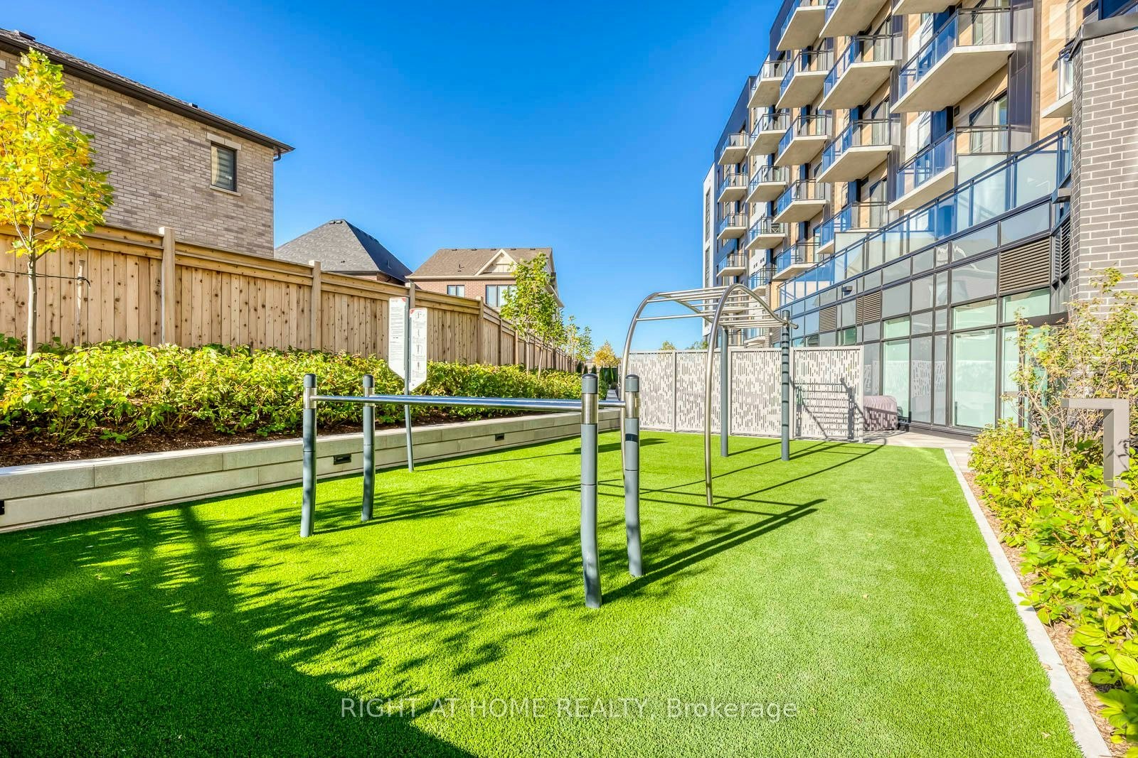 221-3008 William Cutmore Boulevard, Oakville, ON, L6H 8E7 - 26