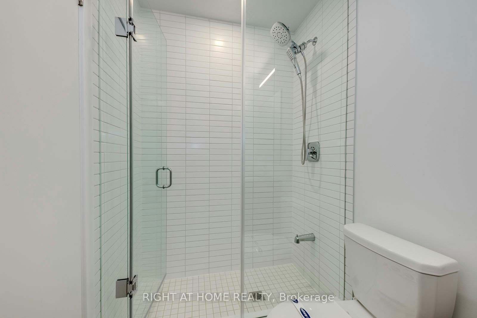 221-3008 William Cutmore Boulevard, Oakville, ON, L6H 8E7 - 19