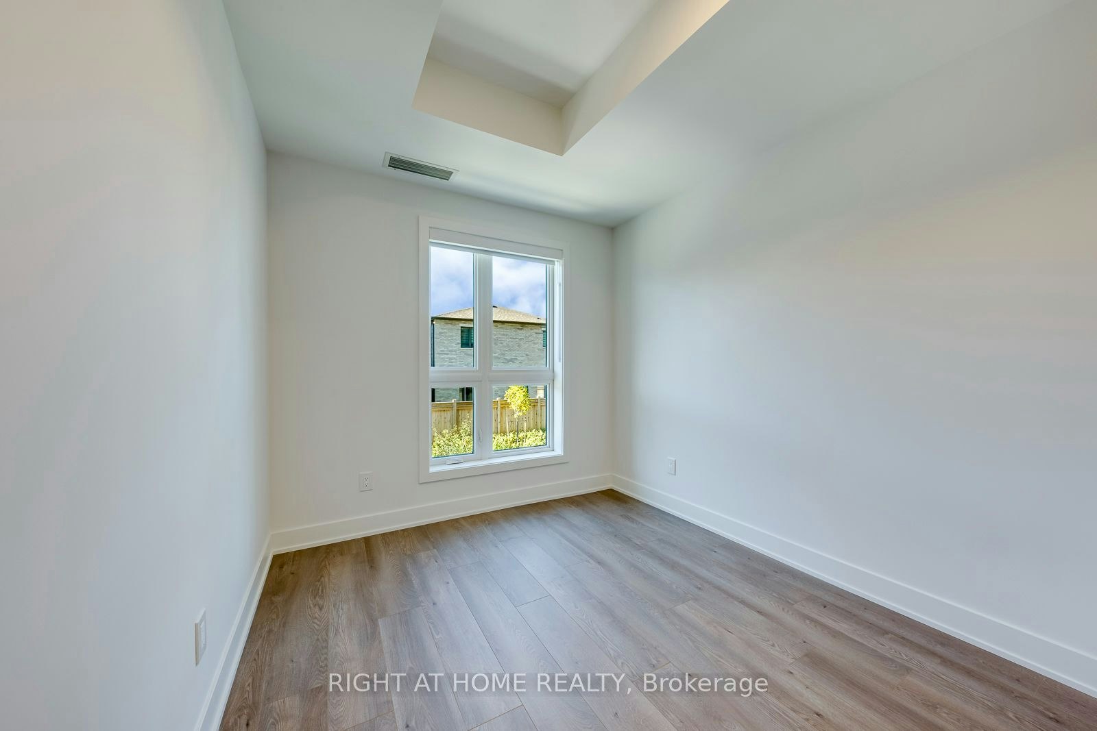 221-3008 William Cutmore Boulevard, Oakville, ON, L6H 8E7 - 15