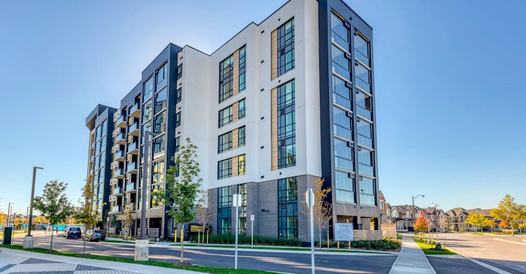 221-3008 William Cutmore Boulevard, Oakville, ON, L6H 8E7