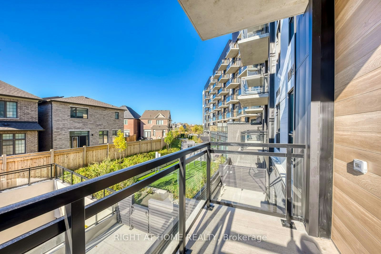 221-3008 William Cutmore Boulevard, Oakville, ON, L6H 8E7 - 10