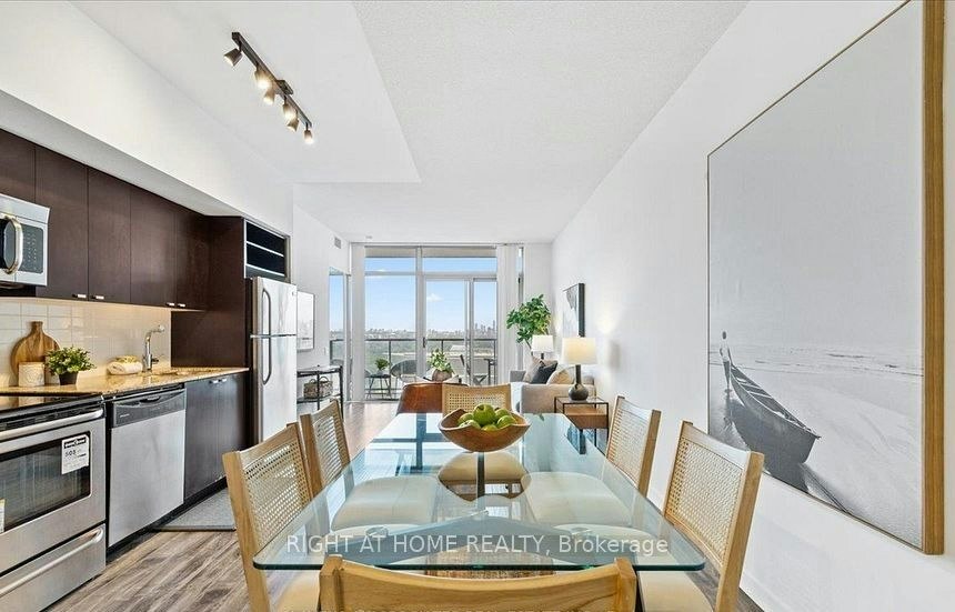 3313-105 The Queens Way, Toronto, ON, M6S 5B5 - 4
