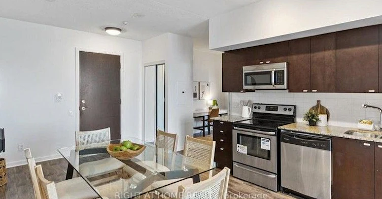 3313-105 The Queens Way, Toronto, ON, M6S 5B5 - 7