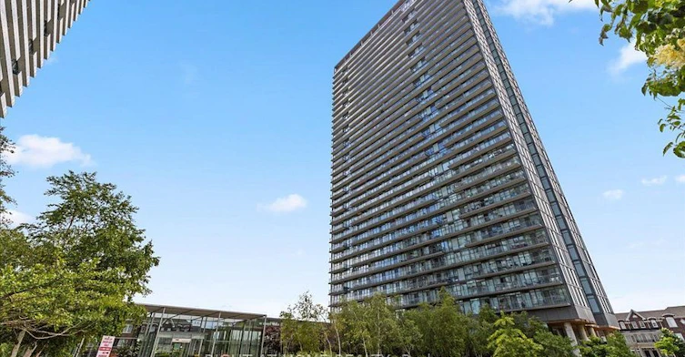 3313-105 The Queens Way, Toronto, ON, M6S 5B5