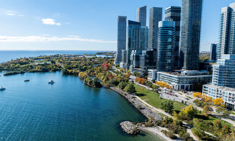 330-80 Marine Parade Drive