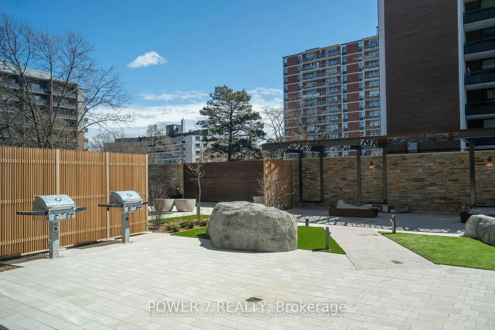 1001-21 Park Street E, Mississauga, ON, L5G 1L7 - 40