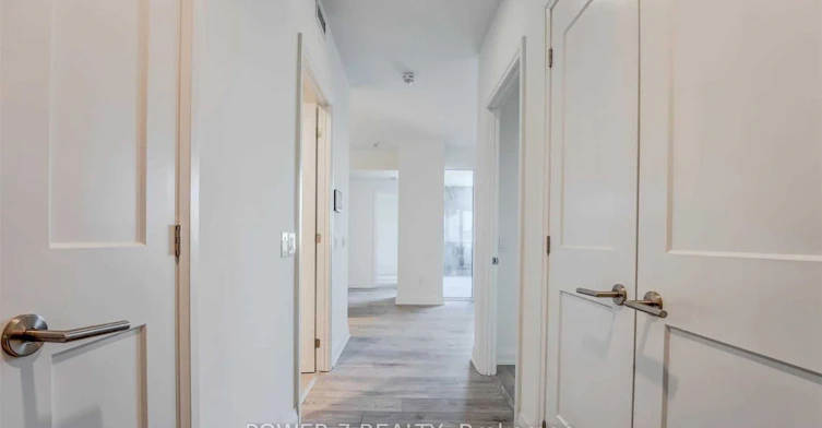 1001-21 Park Street E, Mississauga, ON, L5G 1L7 - 3