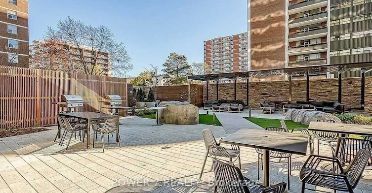 1001-21 Park Street E, Mississauga, ON, L5G 1L7 - 23