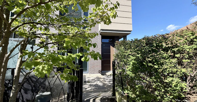 TH 1-15 Valhalla Inn Road, Toronto, ON, M9B 1S9 - 21
