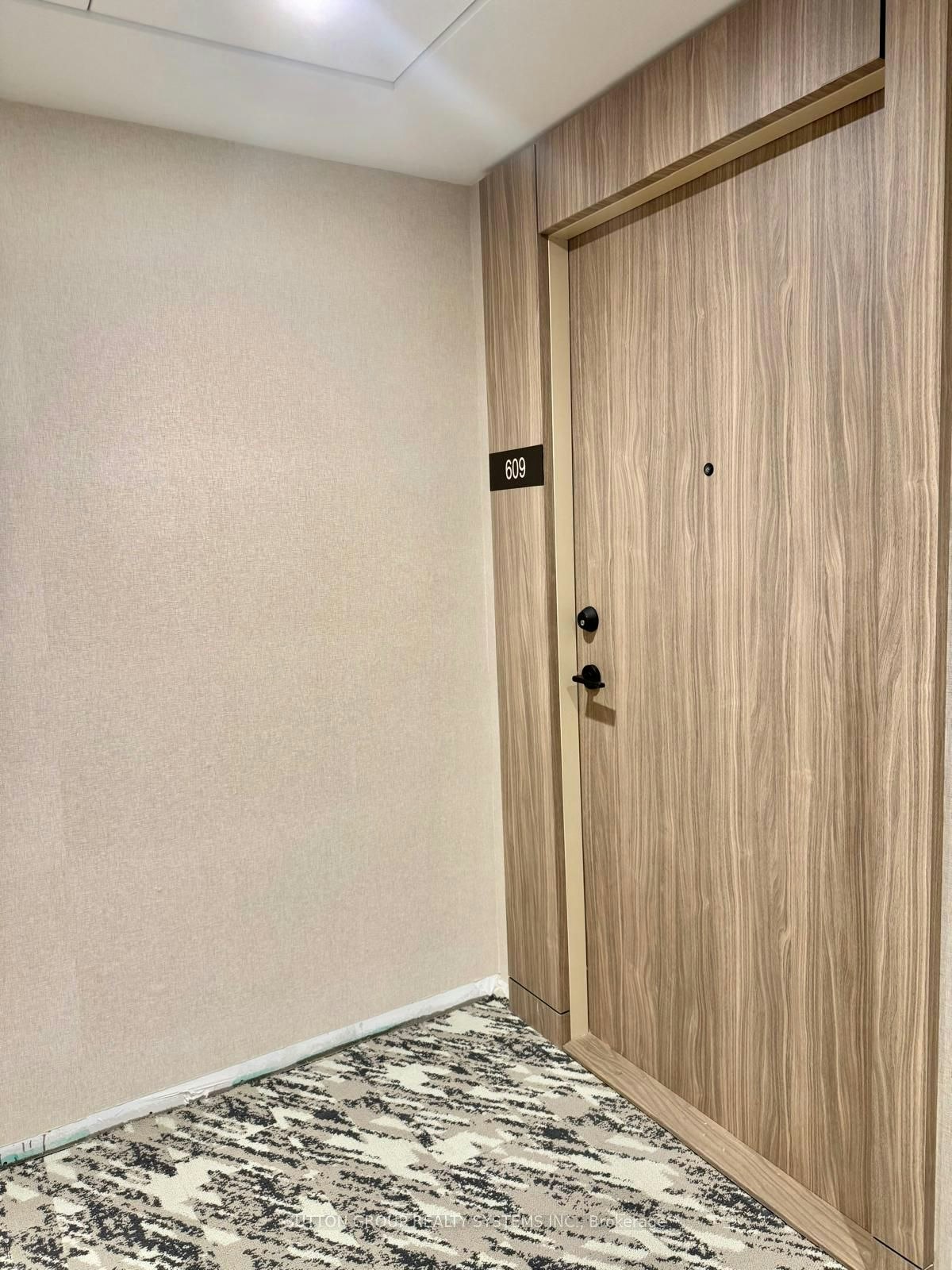 609-1381 Lakeshore Road E, Mississauga, ON, L5E 1G6 - 9