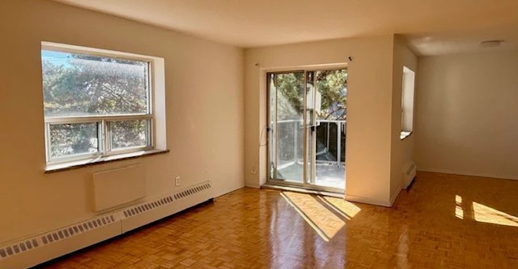 308-3151 Jaguar Valley Drive, Mississauga, ON, L5A 2H9 - 2