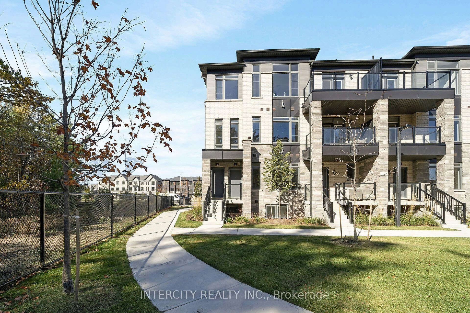 27Z-1 Ambition Way, Caledon, ON, L7C 4L1