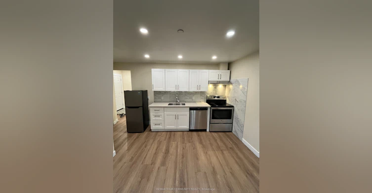 Main-2 Harold Street, Toronto, ON, M8Z 3R3 - 4