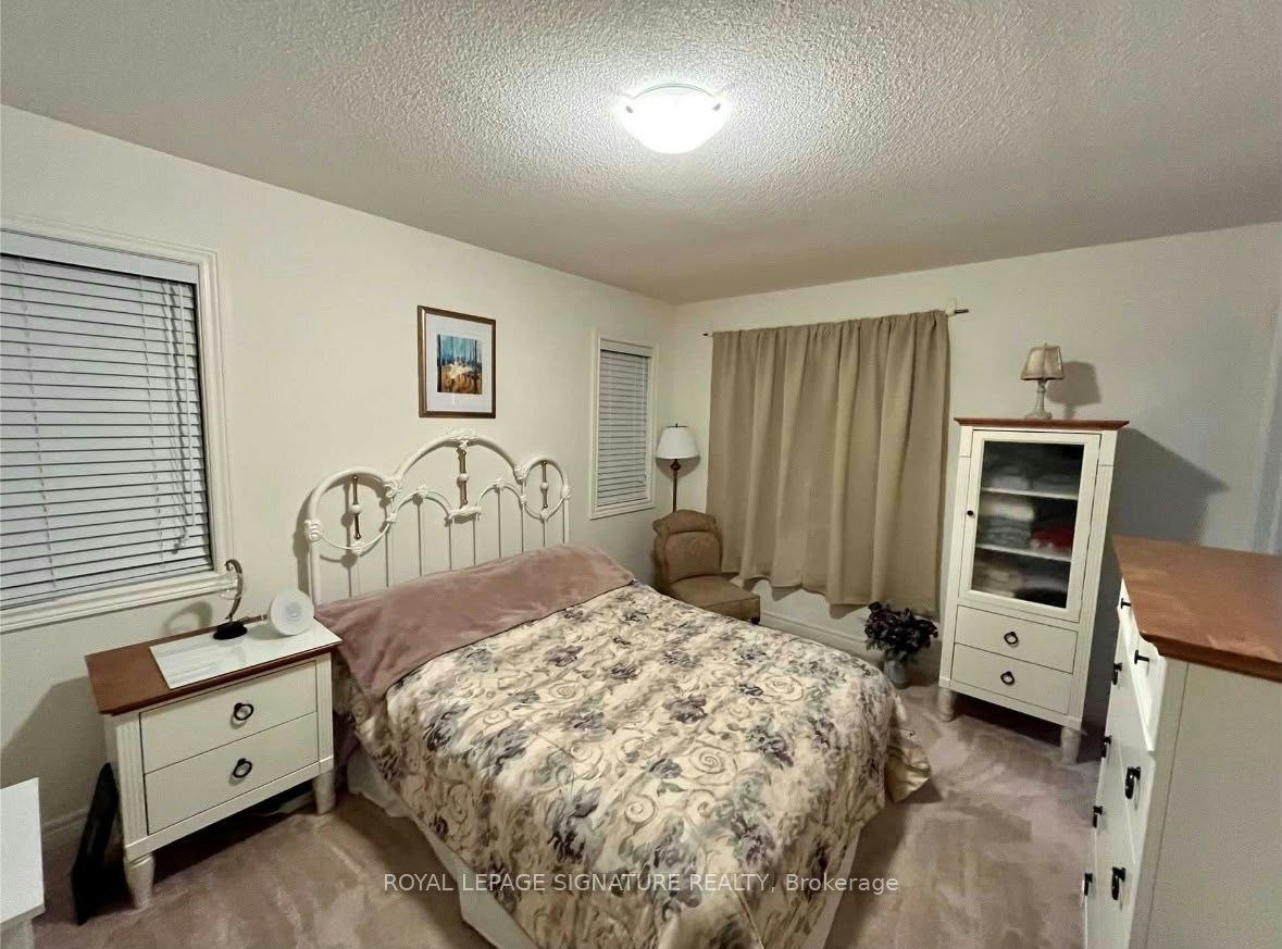 3932 Tufgar Crescent, Burlington, ON, L7M 2A4 - 2