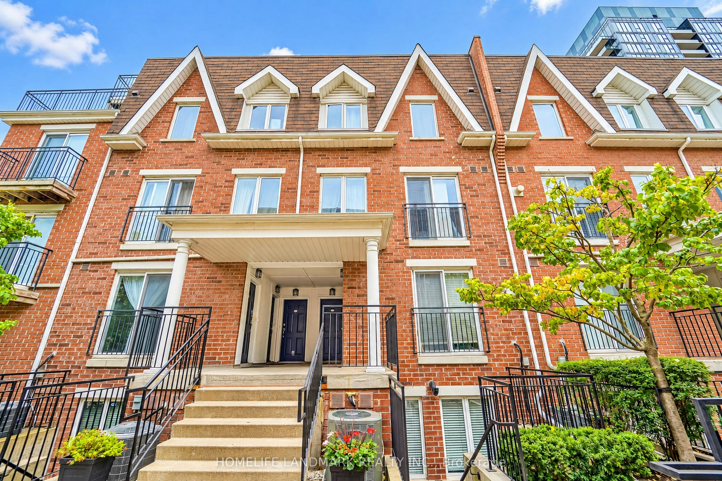 714-10 Laidlaw Street, Toronto, ON, M6K 1X2