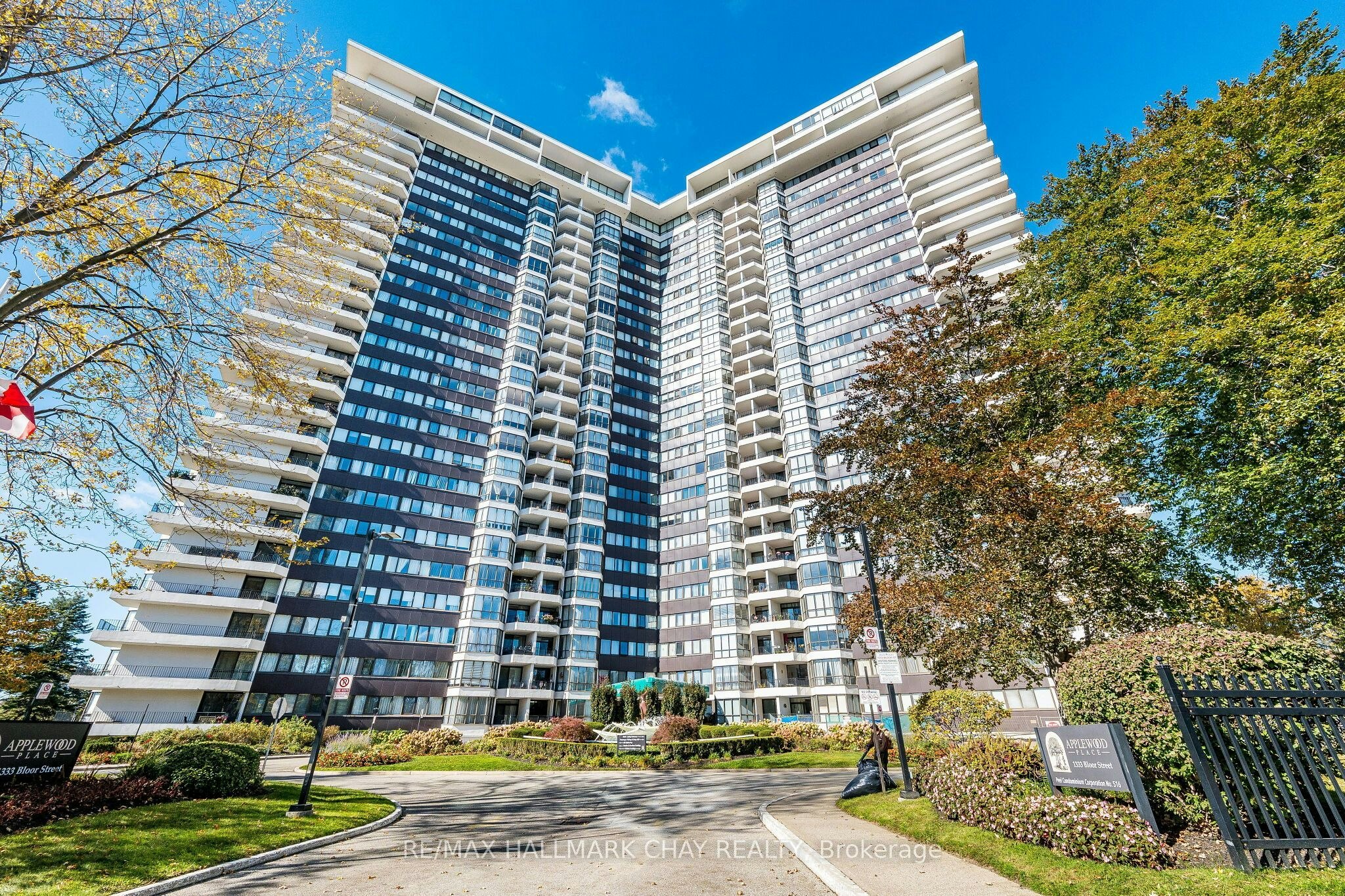 317-1333 Bloor Street, Mississauga, ON, L4Y 3T6