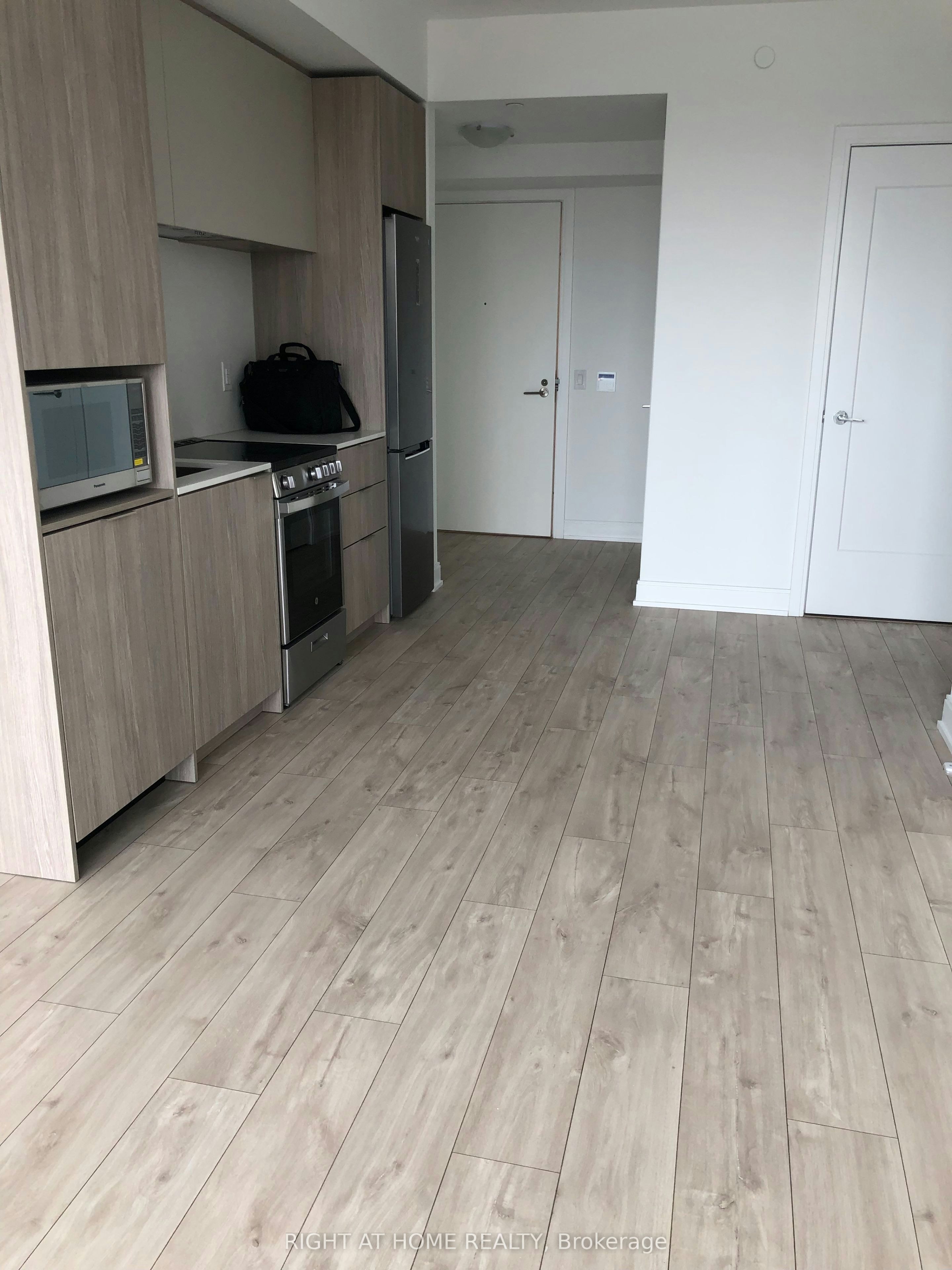 3201-70 Annie Craig Drive, Toronto, ON, M8V 0G2 - 4