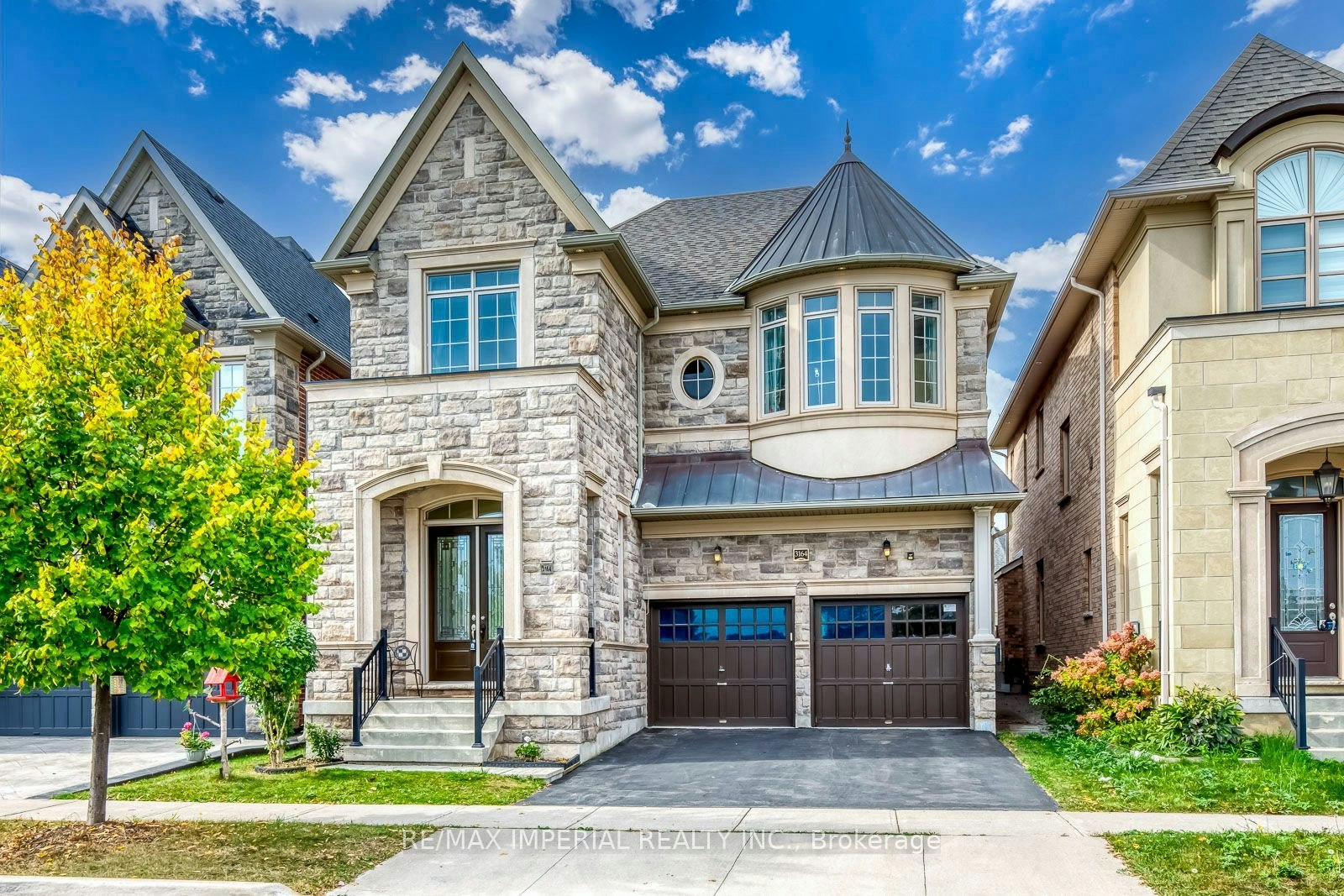 3164 Post Road, Oakville, ON, L6H 0V4