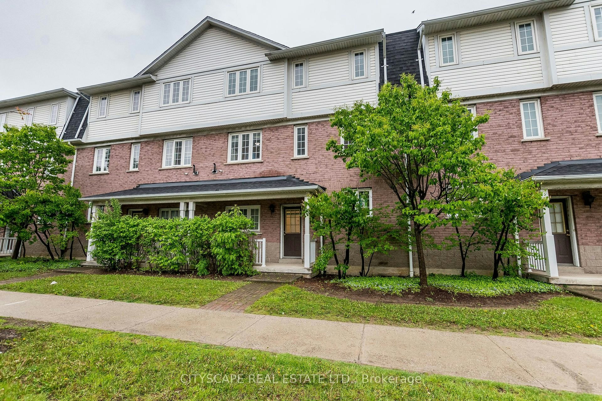 39-6830 Meadowvale Town Centre Circle, Mississauga, ON, L5N 7T5