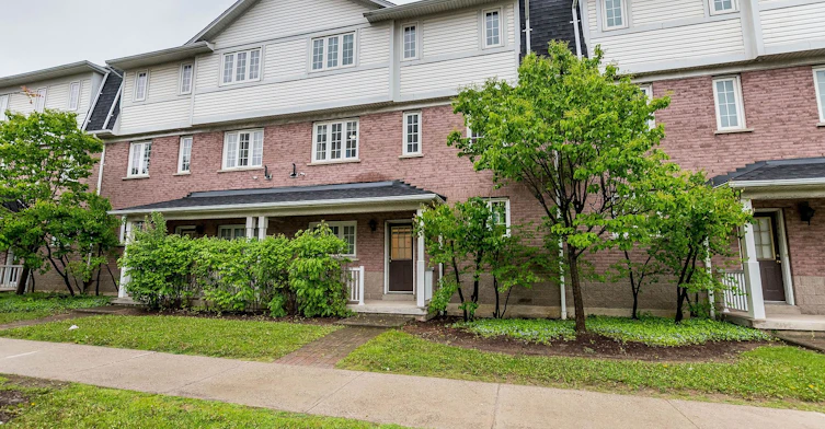 39-6830 Meadowvale Town Centre Circle, Mississauga, ON, L5N 7T5