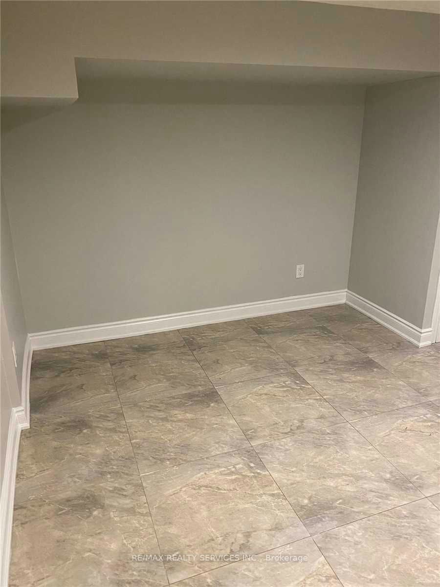 Bsmt-26 Swennen Drive, Brampton, ON, L6V 4E3 - 4