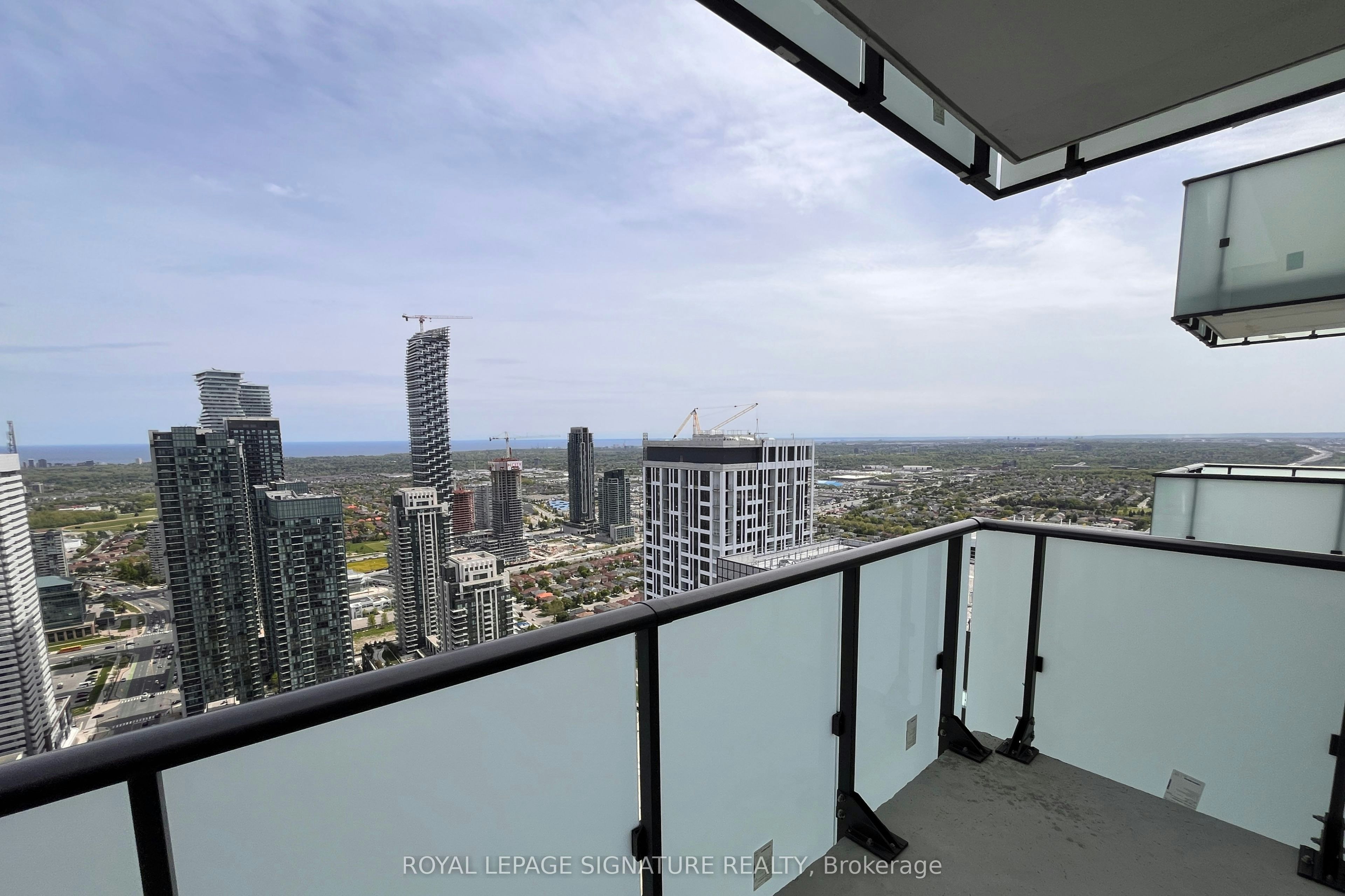 4605-430 Square One Drive, Mississauga, ON, L5B 3Y1 - 8