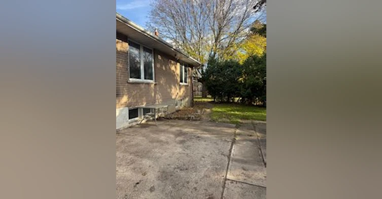 416 Lees Lane, Oakville, ON, L6L 4S7 - 40