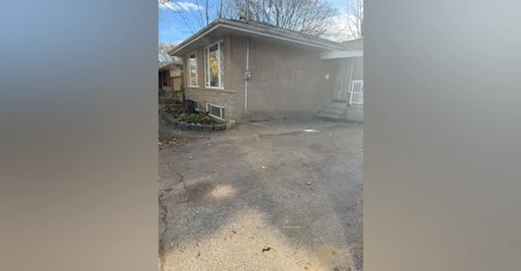 416 Lees Lane, Oakville, ON, L6L 4S7 - 34