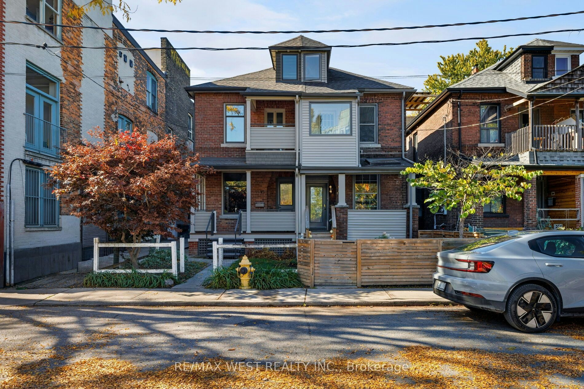 12 Strickland Avenue, Toronto, ON, M6K 2H8
